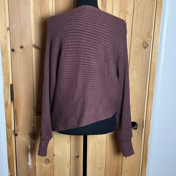 ANTHROPOLOGIE Asymmetrical Crop Sweater - Picture 8 of 14